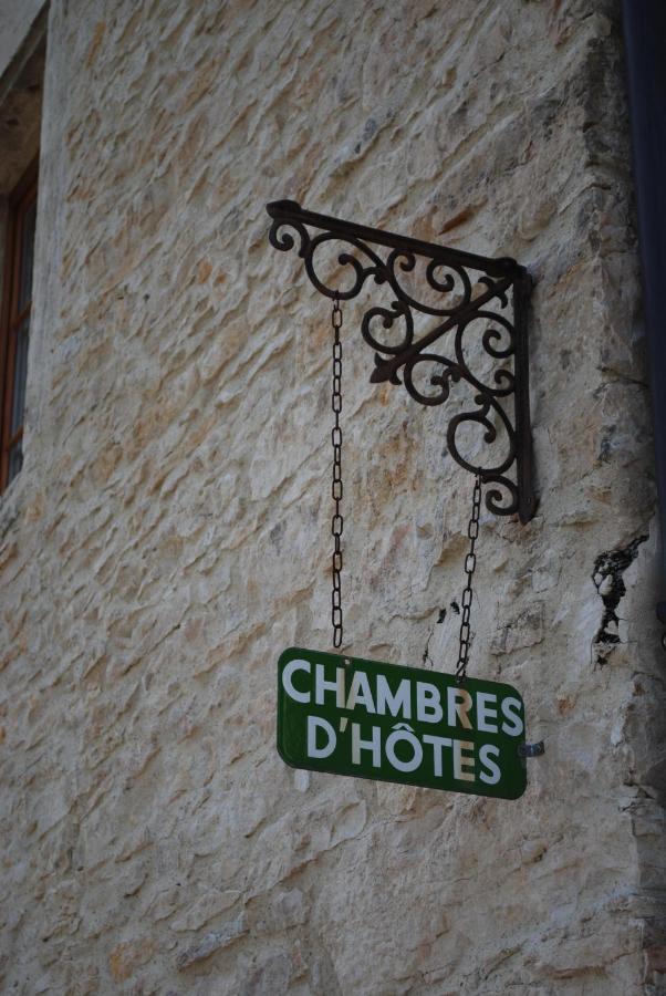 Chambres D'Hotes Soleil Et Cacao Siccieu-Saint-Julien-et-Carisieu Bagian luar foto