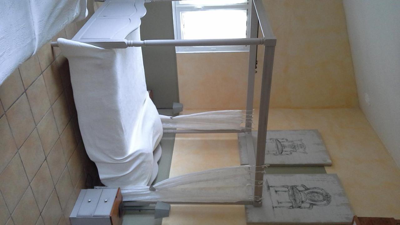 Chambres D'Hotes Soleil Et Cacao Siccieu-Saint-Julien-et-Carisieu Bagian luar foto